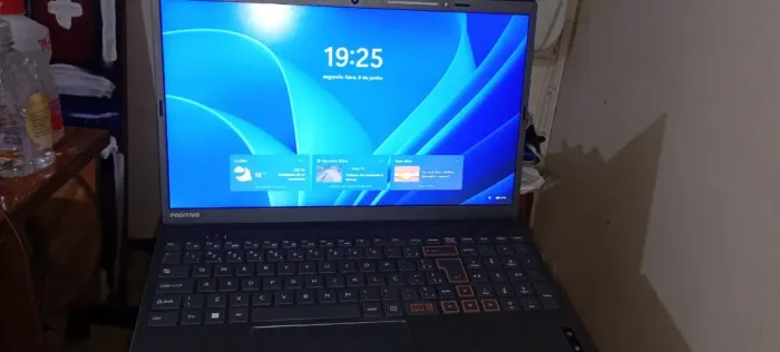 Notebook positivo vision C4 128A
