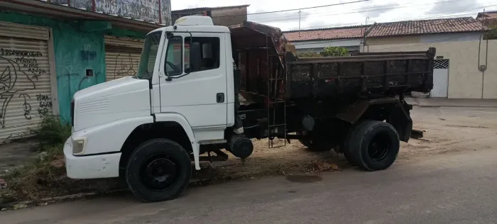 Vendo caçamba 1620 toco!!!