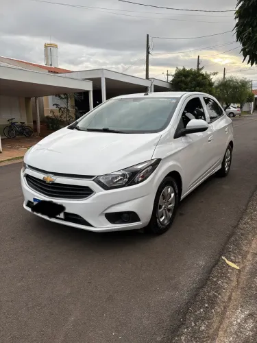Chevrolet Onix Hatch LT 1.0 8V Flex Mec. 4P 2019