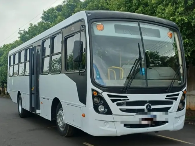Ônibus urbano ano 2013 45 lug MB 1519