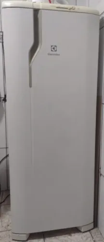Geladeira Electrolux RE31 1 porta