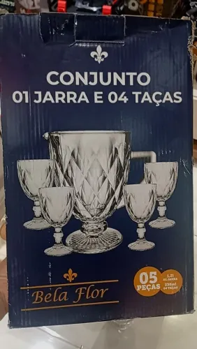 Jogo de taças e jarra , não entrego