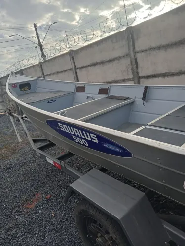 Barco leve forte