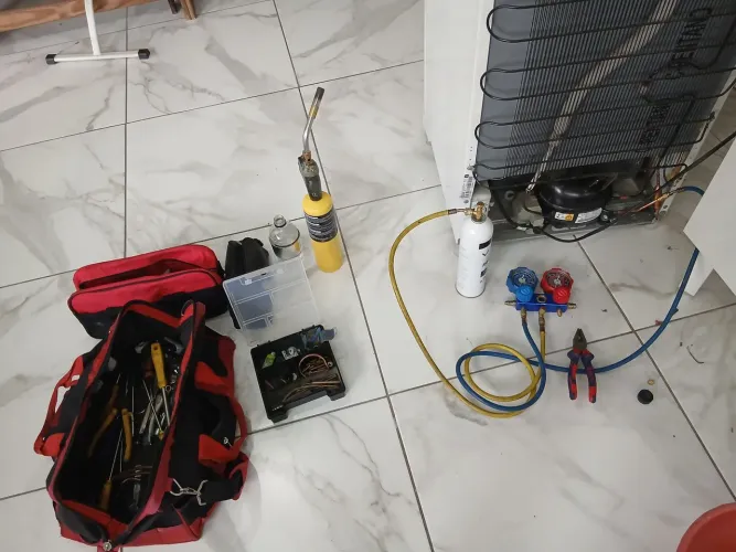 Técnico de Geladeira - assistência técnica especializada