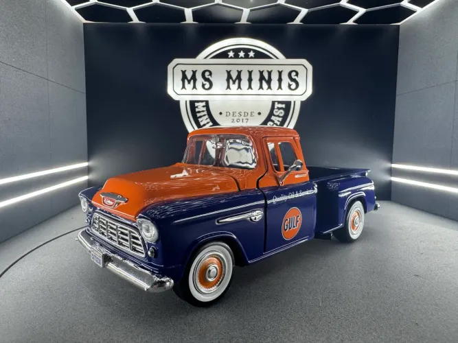 Miniatura 1955 Chevy 5100 Stepside Gulf 1/24 Marca Motor Max