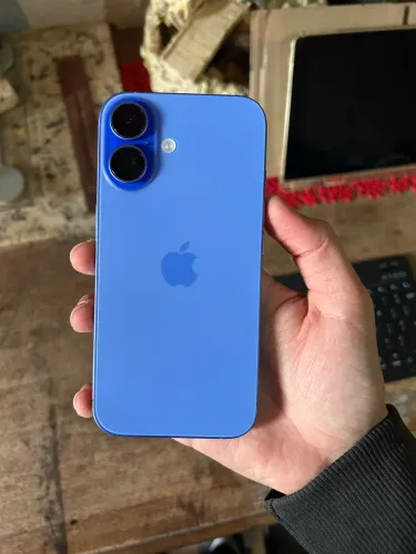 iPhone 16 128gb ultramarine blue sem uso