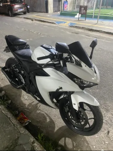 Yamaha R3