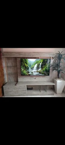 Vendo linda estante Móveis Campo Largo