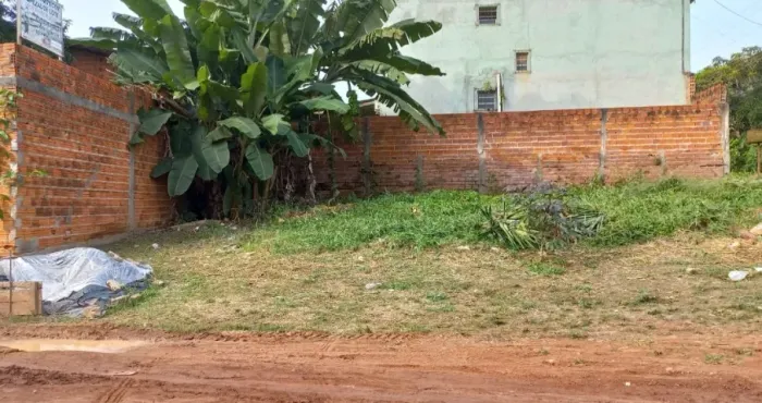 Vendo terreno 10×15 no Brasil Novo