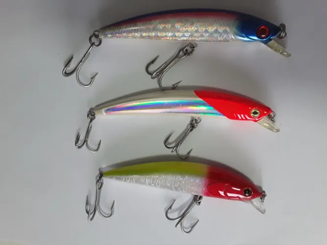 Kit com 3 Iscas para Pesca de Anchova, Xareu, Robalão etc.,