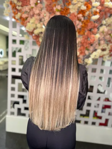 Colocação de mega hair