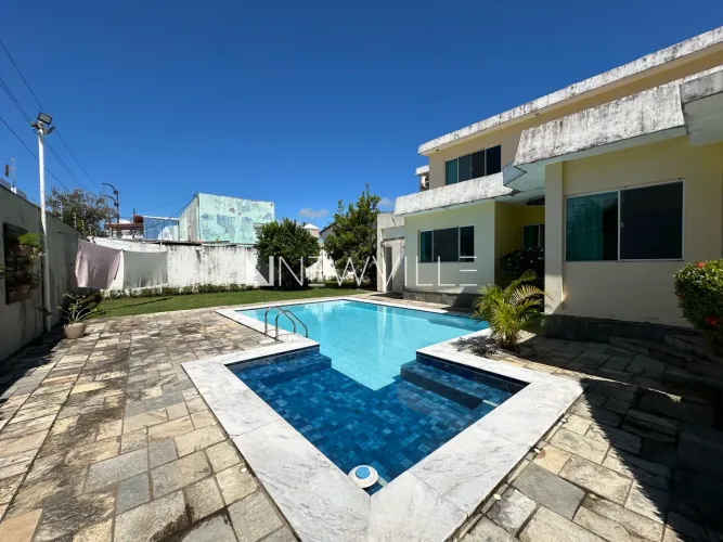 Casa para alugar em Piedade 395m², 3 suítes, piscina e ambientes amplos para viver com co