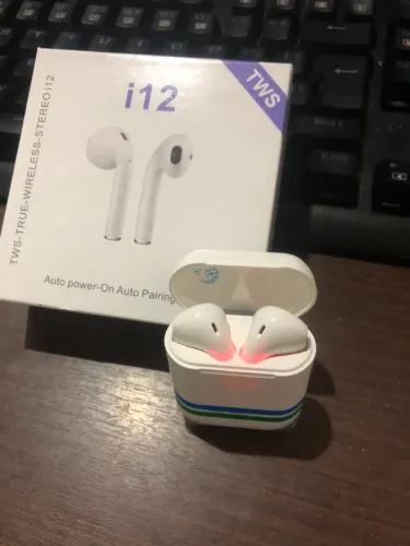 Fone de ouvido bluetooth i12 novo na promoção