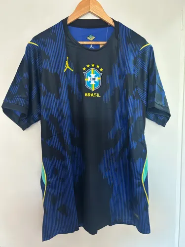 Camisa Brasil Jordan 2026 Copa do Mundo + chaveiro de brinde