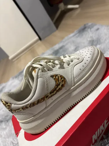 Tênis Nike plataforma