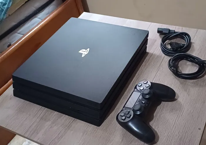 Playstation 4 pro 4k 1TB aceito cartão 