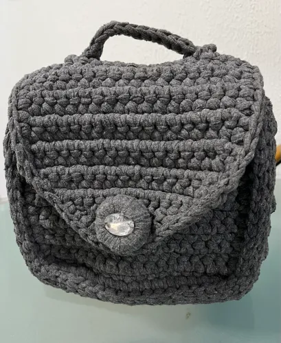 Bolsa de praia fio de malha, ou de mão.