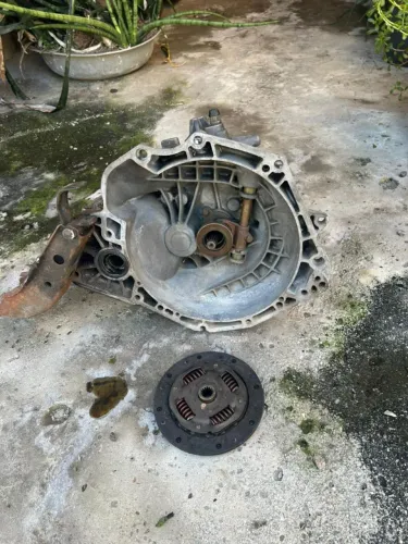 Caixa marcha Corsa 98 1,0