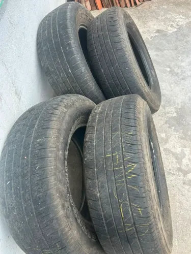 Vendo 4 Pneu 17 265/ 65 R17