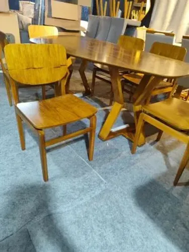 Mesa de jantar de 6 cadeiras