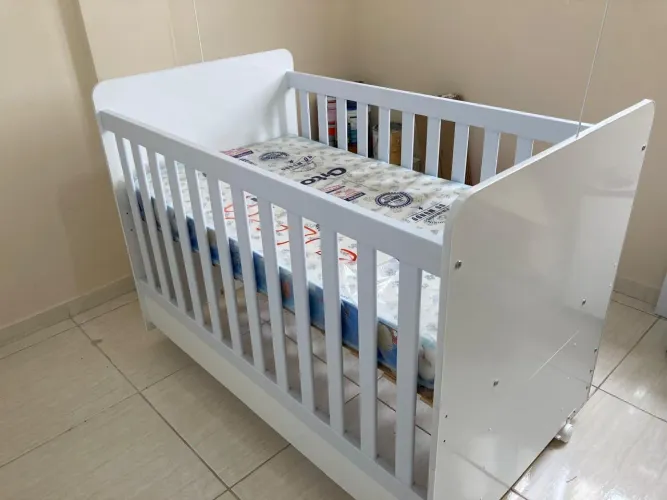 Berço 2 em 1 com colchão