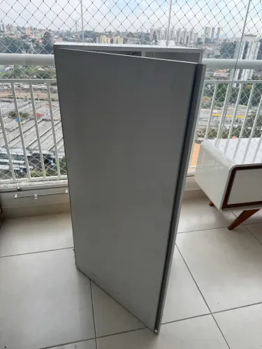 Armário suspenso