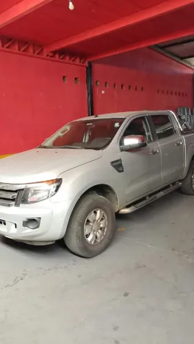 Ford Ranger XLS 2.5 16V 4X2 CD Flex 2014