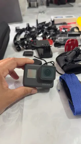 GoPro Hero 5 Black - Kit Mega Completo + Cartão 128GB + Acessórios