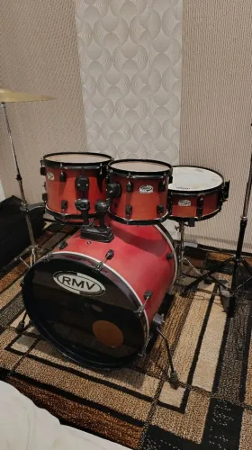 Bateria Acústica Rmv RoadUp Completa com Prato