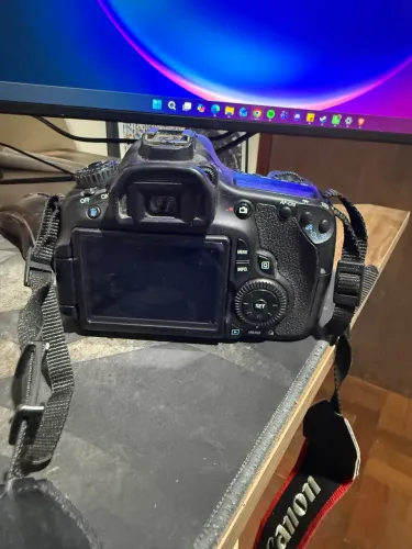 CANON EOS 60d
