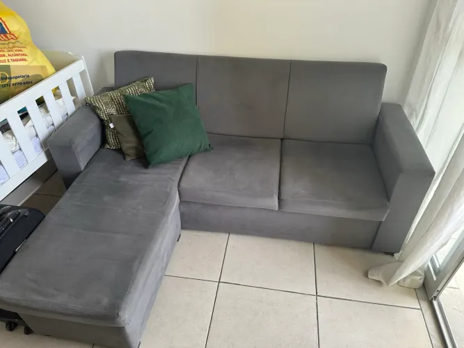 Sofá 3 lugares com baú
