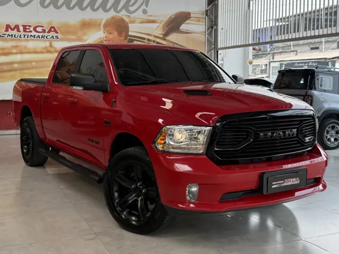 Ram Classic Laramie 5.7 V8 16V Gasolina 4X4 Aut. 2022