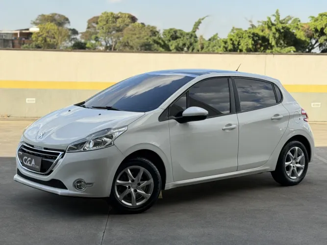 Peugeot 208 Allure 1.5 Flex 8V 5P 2014