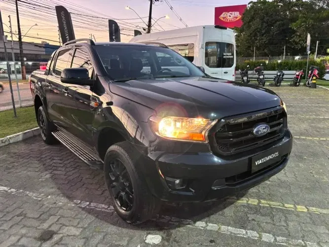 Ford Ranger Black 2.2 4X2 CD Diesel AUT 2023