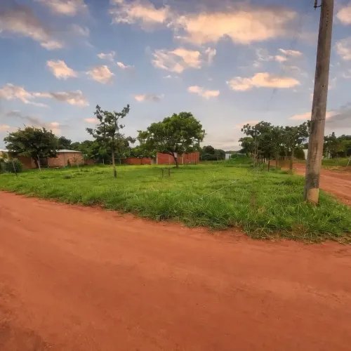 Vende-se 2 lotes comercial no café sem troco!