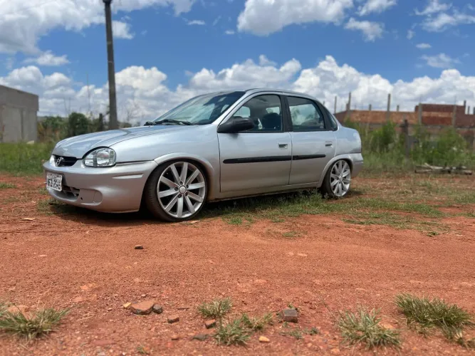 Chevrolet Corsa SED Class.life 1.0/1.0 Flexpower (álcool) 2006