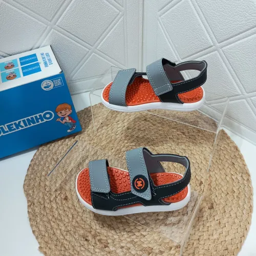 Calçados infantis novos menino n 23