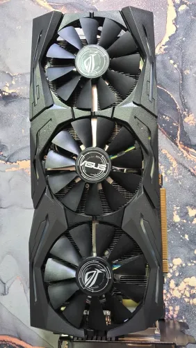 ASRock Radeon RX 7600 Challenger Pro OC 8GB GDDR6 Triple Fan