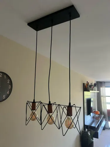 Lustre pendente industrial preto com 3 lâmpadas