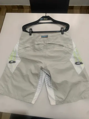 Bermuda oakley edição ICON M 9/10