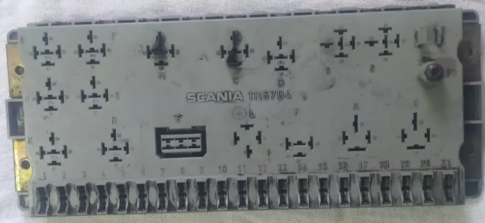 Caixa Fusivel Scania 113 H 1997 1115704 (Usado)
