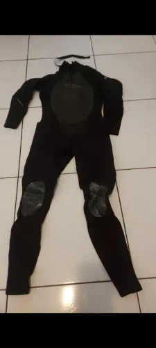 ROUPA DE NEOPREME PARA SURFAR