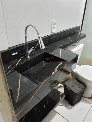 Pias esculpida de porcelanato