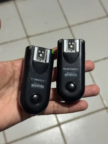 Rádio Flash Yongnuo RF-603C II FSK 2.4GHz - Para Cânon