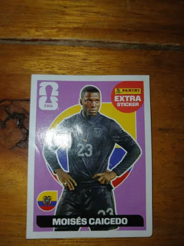 Figurinha legend da copa 2026 Moisés caicedo bordo em perfeita condições e recort perfeite