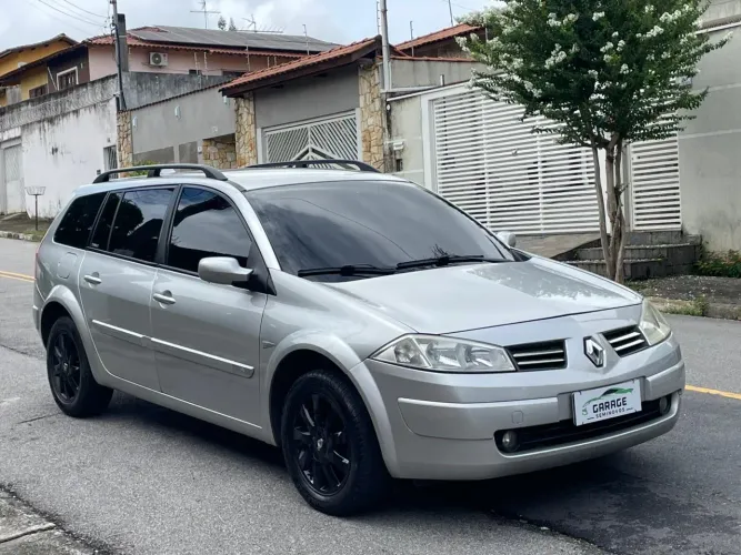 Renault Megane Grand Tour Dynam. Hi-flex 1.6 16V 2012