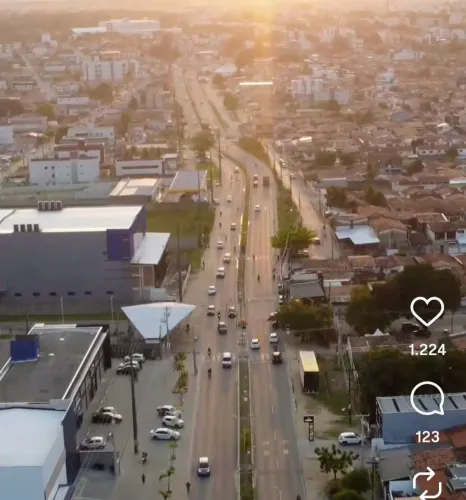 Casa e Terreno Área Comercial - Perimetral Sul