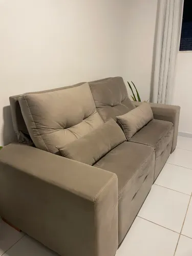 Sofá 3 lugares retrátil e reclinável