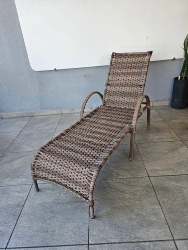 Espreguiçadeira peça de show room