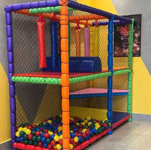 Kid play 2.00 de altura x 2.00 de comprimento x 60cm de largura